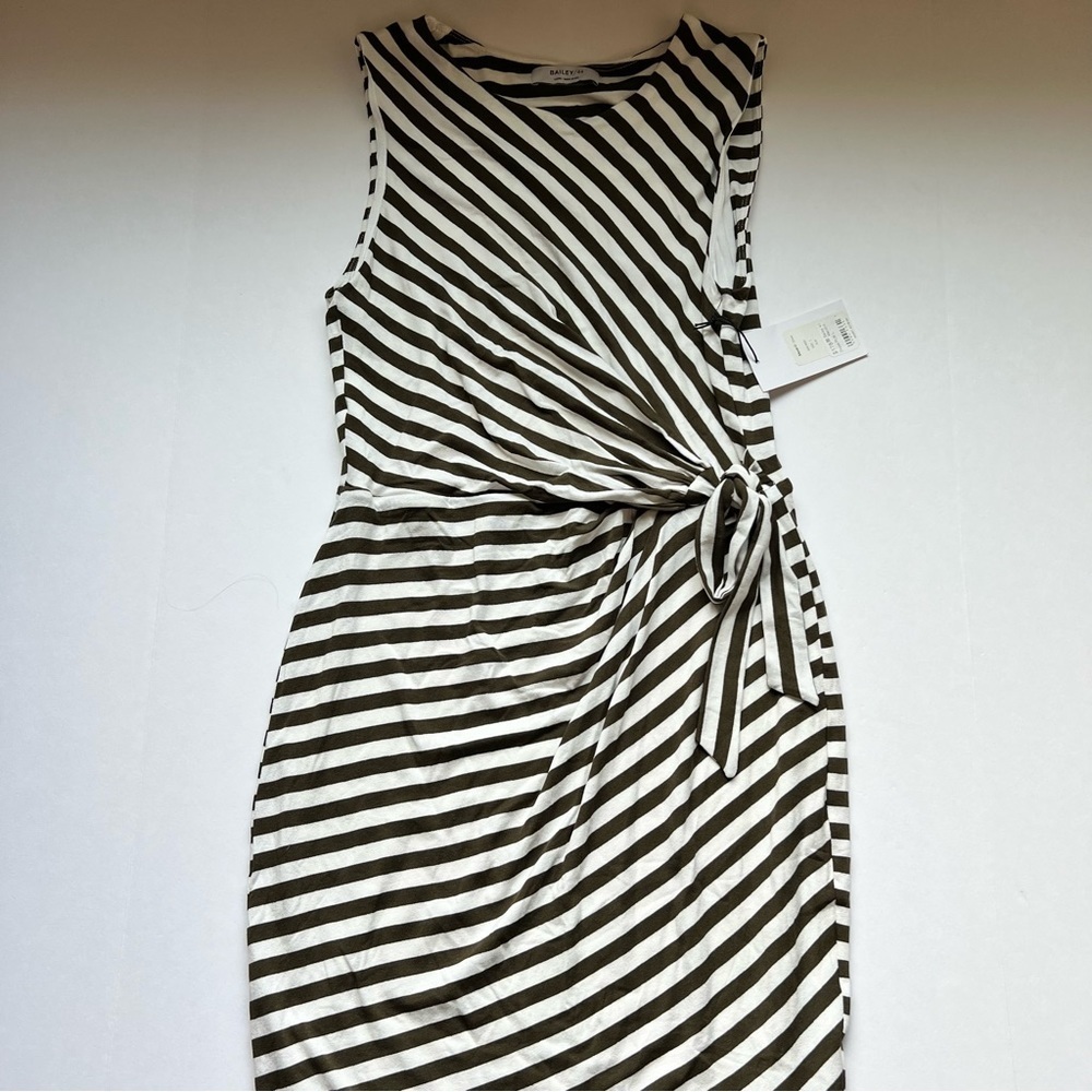 Bailey 44 Mandrill Dress White Black Striped NWT Size Large - Picture 2 of 6